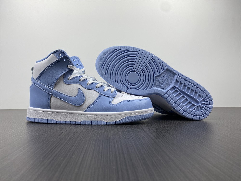Nike Dunk High  DD1869-107